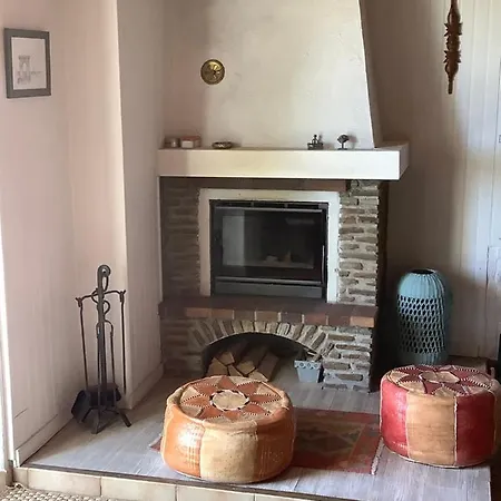 Apartment Les Amoureux Du Vieux Lavoir T3 Medieval Hyeres