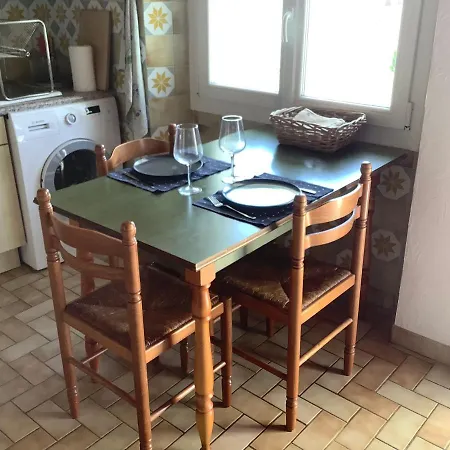 Les Amoureux Du Vieux Lavoir T3 Medieval Apartment Hyeres