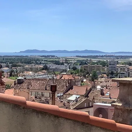 Apartment Les Amoureux Du Vieux Lavoir T3 Medieval *