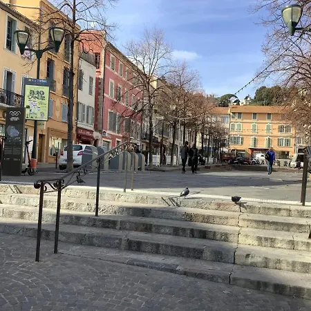 Les Amoureux Du Vieux Lavoir T3 Médiéval * Hyères